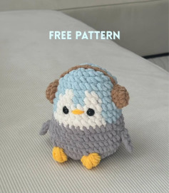 Adorable Crochet Penguin with Earmuffs: Free Pattern Download