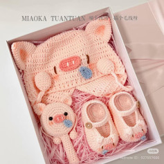Adorable Crochet Piglet Set for Babies in Soft Pink