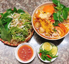 Bánh canh nấu riêu chay