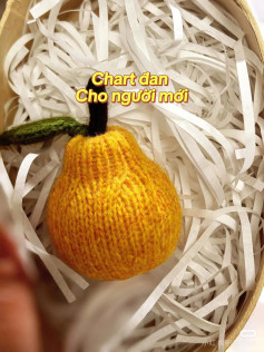 Beginner-Friendly Crochet Pattern for a Cute Yellow Pear