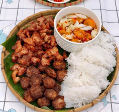 Bún Chả Nướng Giòn Rụm Thơm Ngon, Nước Chấm Đậm Đà