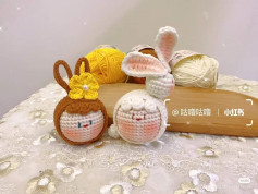 Búp bê móc len thỏ và hoa vàng siêu dễ thương
