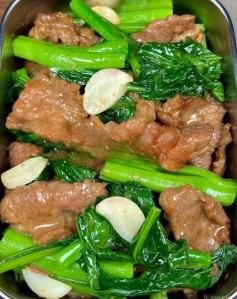 CÁCH LÀM CẢI NGỒNG XÀO THỊT BÒ THƠM NGON , ĐẬM VỊ CHO CẢ NHÀ 😍