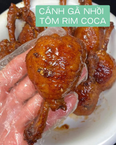 CÁNH GÀ NHỒI TÔM RIM COCA
