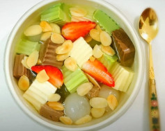 Chè Khúc Bạch Ngọt Lành Trà Xanh Cacao Hạnh Nhân