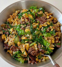 Cơm Rang Thịt Bò Hòa Quyện Rau Xanh