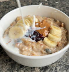 Creamy Peanut Butter Banana Oat Delight