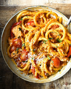 Creamy Smoked Salmon Spaghetti with Mascarpone Delight