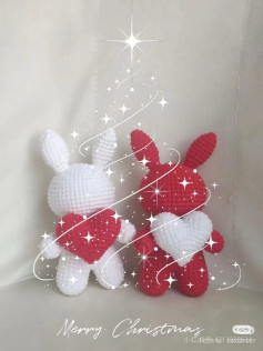 Crochet Christmas Bunnies with Heart Pattern Tutorial