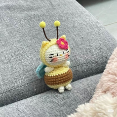 Crochet Cute Kitty in Bumblebee Outfit Pattern