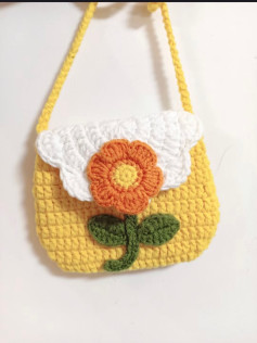 Crochet Flower Bag Pattern with Bright and Cheerful Design