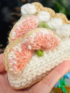 Crochet Peach Pie Slice With Whipped Cream Topping Pattern
