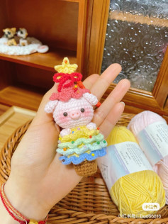 Crochet Pig Ice Cream Cone with Star Topping