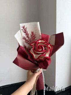 Crochet Rose Bouquet Pattern for Elegant Home Decor