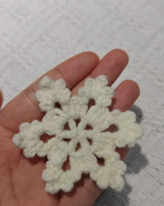 Crochet Snowflake Pattern for Winter Decorations