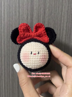 Cute Crochet Pattern for Mouse-Inspired Amigurumi with Bow