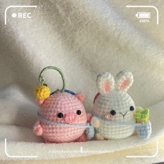 Cute Crochet Pig and Bunny Amigurumi Pattern