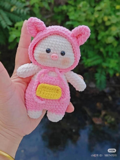 Cute Piggy Crochet Pattern for Beginners and Enthusiasts