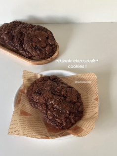 Decadent Brownie Cheesecake Delight