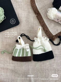 Elegant Crochet Pouches: Perfect for Handmade Gifts or Personal Use