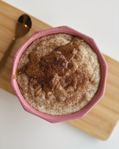 Fluffy Banana Egg White Oats with Almond Spice