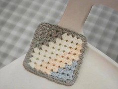 Granny Square Crochet Pattern with Neutral and Pastel Colors