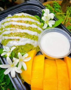 HƯỚNG DẪN CHI TIẾT CÁCH LÀM XÔI XOÀI LÁ DỨA CẢ NHÀ CÙNG LÀM THEO NHÉ