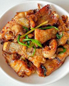 LƯU NGAY CÁCH LÀM CÁ VƯỢC (CÁ CHẼM) KHO HÀNH NGON TỚI MỨC ĂN LÀ GHIỀN.