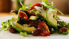 Mediterranean Avocado Delight with Olives and Semi-Dried Tomatoes
