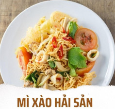 Mì Xào Hải Sản Giòn Tan Đậm Đà Vị Biển