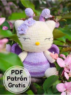 Patrón de muñeco de ganchillo en forma de mariposa