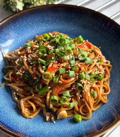 Spicy Garlic Sesame Noodles with Crunchy Veggies