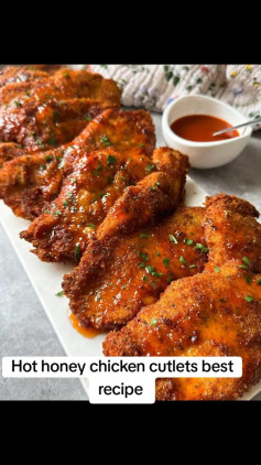 Spicy Honey-Glazed Crispy Chicken Delight