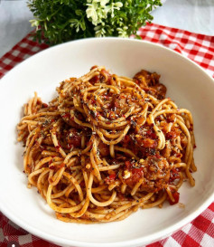 Spicy Sausage Arrabiatta Spaghetti Delight