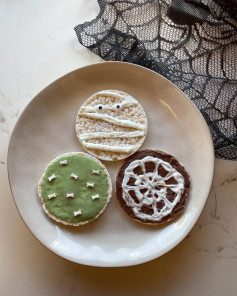 Spooky Halloween Rice Cake Trio: Mummy, Web, and Monster