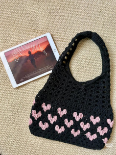 Stylish Crochet Bag with Pink Heart Pattern Design