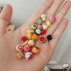 Tiny Crochet Fruits: A Collection of Adorable Miniatures
