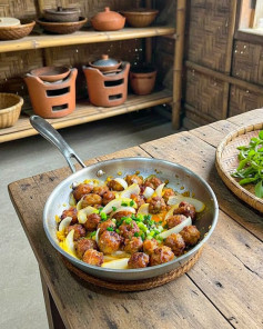 VÀO BẾP VỚI MÓN THỊT BẰM SỐT BƠ TỎI NÀY NHÉ THƠM NGON, BÉO NGẬY, ĂN VỚI CƠM LÀ HẾT SẨY