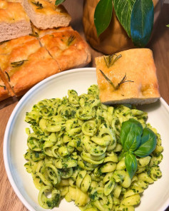 Vibrant Vegan Pesto Pasta Delight