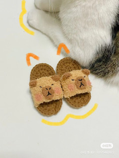 Adorable Bear Crochet Slippers for Cozy Home Comfort