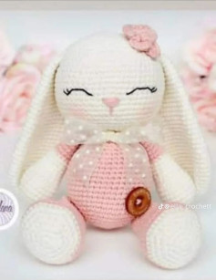 Adorable Crochet Bunny with Bow Pattern Guide
