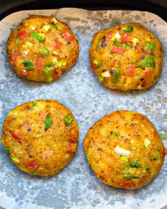 Bánh Khoai Tây Xúc Xích Giòn Rụm Thơm Lừng Vị Hành