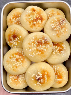 Bánh Nướng Nhân Thịt Mè Giòn Thơm Ngon