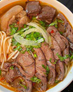 Bún Bò Huế Nước Lèo Cay Thơm Đậm Đà, Chuẩn Vị Huế Ngay Tại Nhà