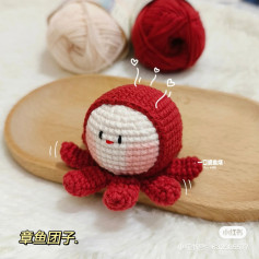 Búp bê bạch tuộc móc len dễ thương màu đỏ cho người mới bắt đầu