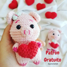 Cerdito adorable con corazón: patrón de crochet gratuito