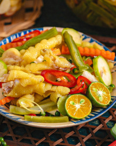 Chân Gà Ngâm Rau Tiến Vua Chua Ngọt Giòn Sật Giải Ngán Ngày Tết