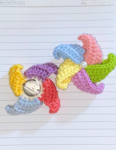 Chart chong chóng nhiều màu sắc