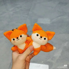 Chart móc len cho bộ đôi cáo nhỏ đáng yêu