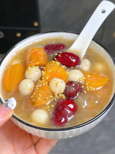 Chè Táo Đỏ Khoai Lang Ngọt Ngào Viên Bột Nếp Dẻo Thơm